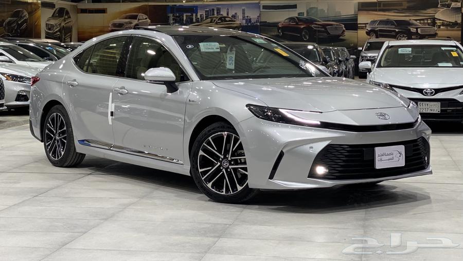 Toyota Camry Hybrid 202563756343184771112