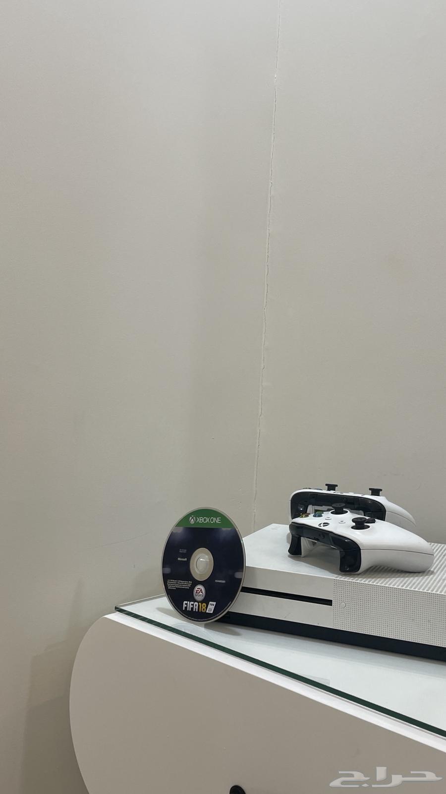 Xbox One S Device63699626478082111