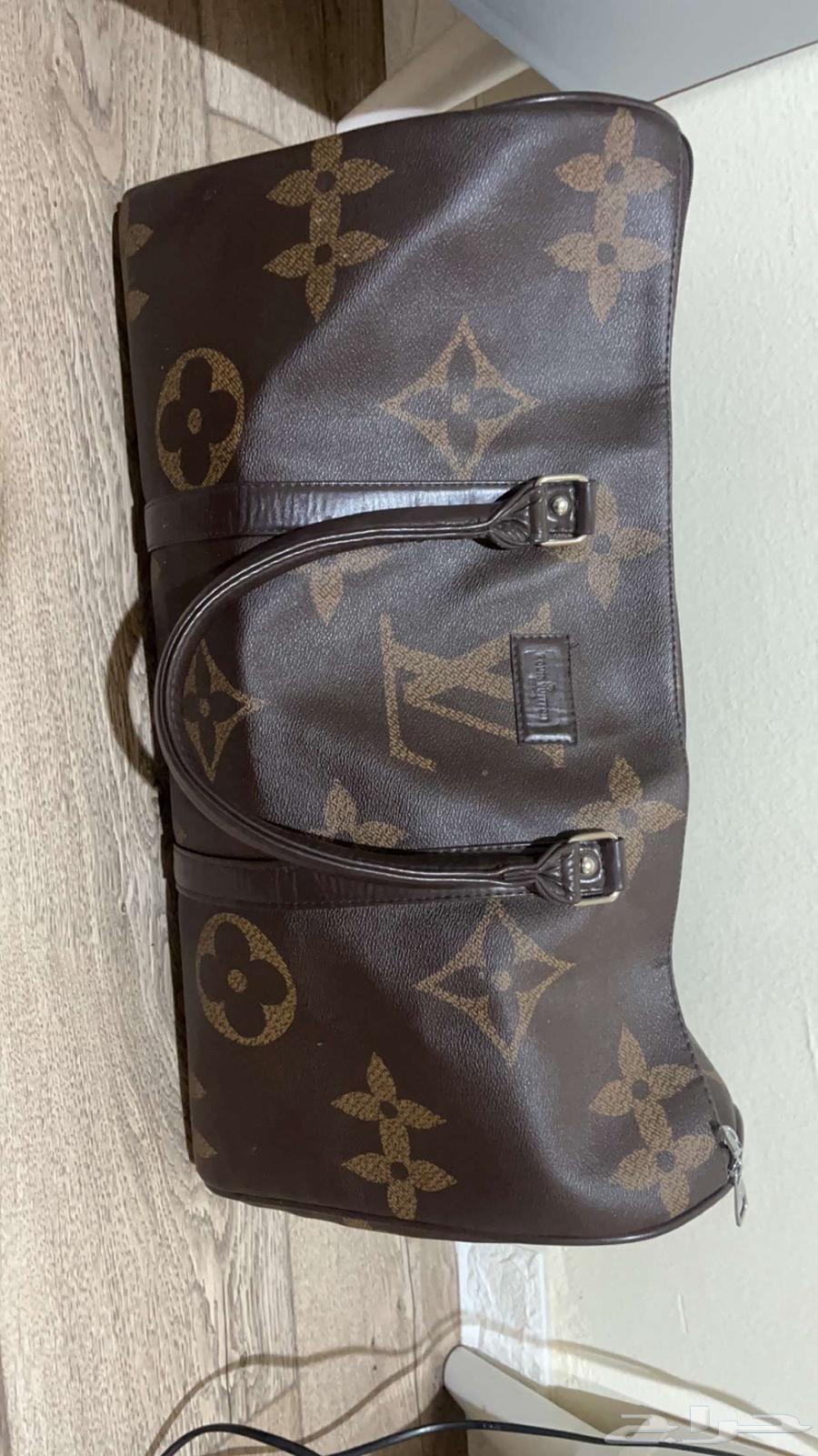 شنطة Louis Vuitton كوالتي طبق الأصل63703502286338110
