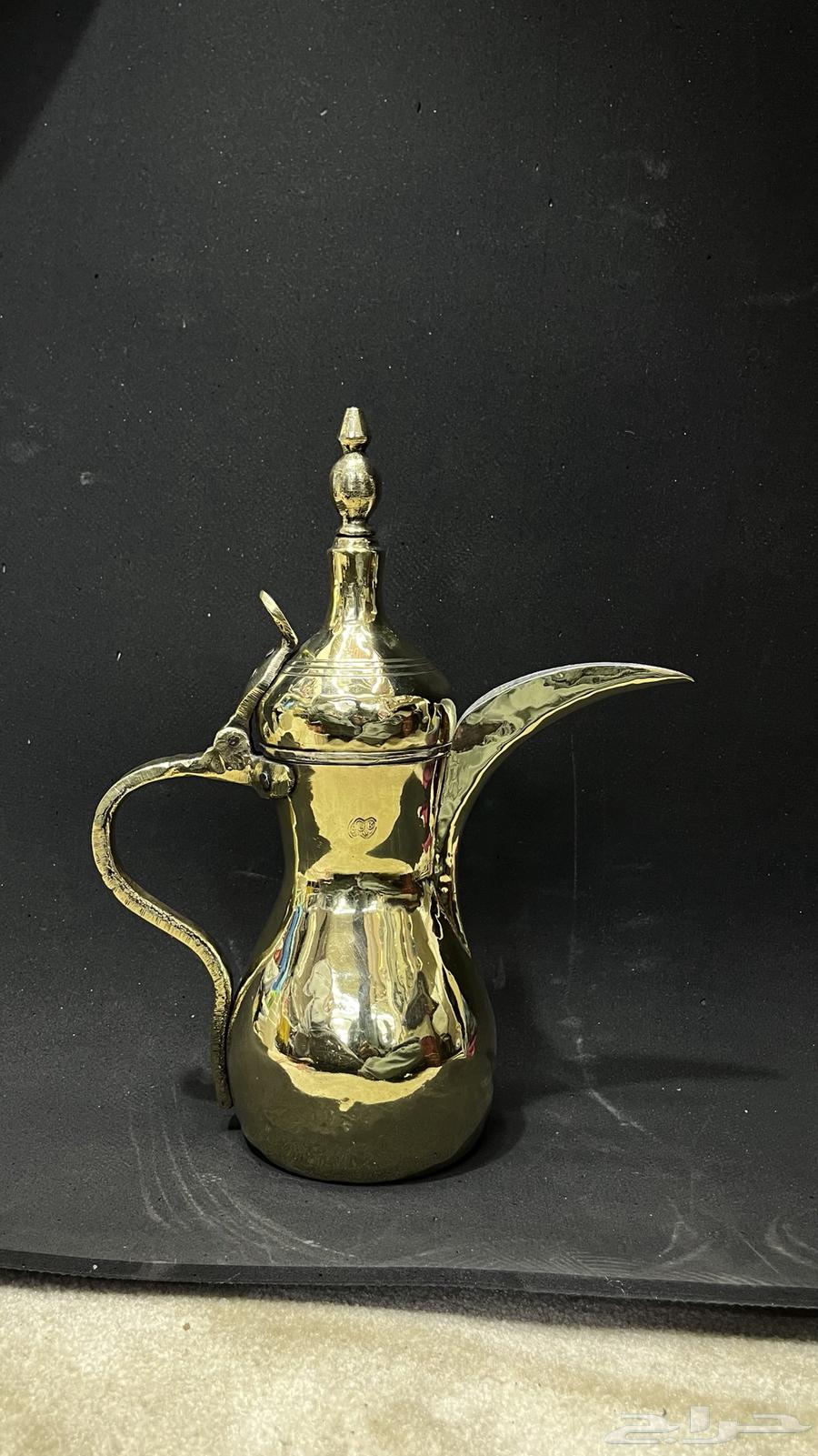 Old Dallah Raslan for sale (made in 1930) Al-Balad Market, Taif63703767493635110