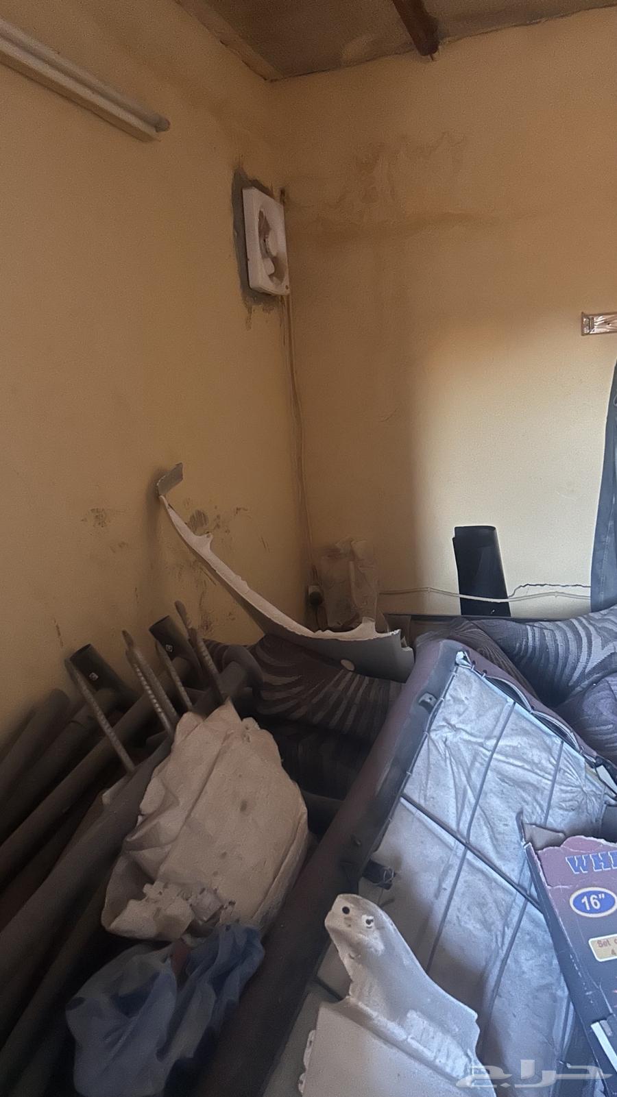 قطع غيار ددسن داخليه وفيه بعض القطع الميكانيكيه63775172078979111