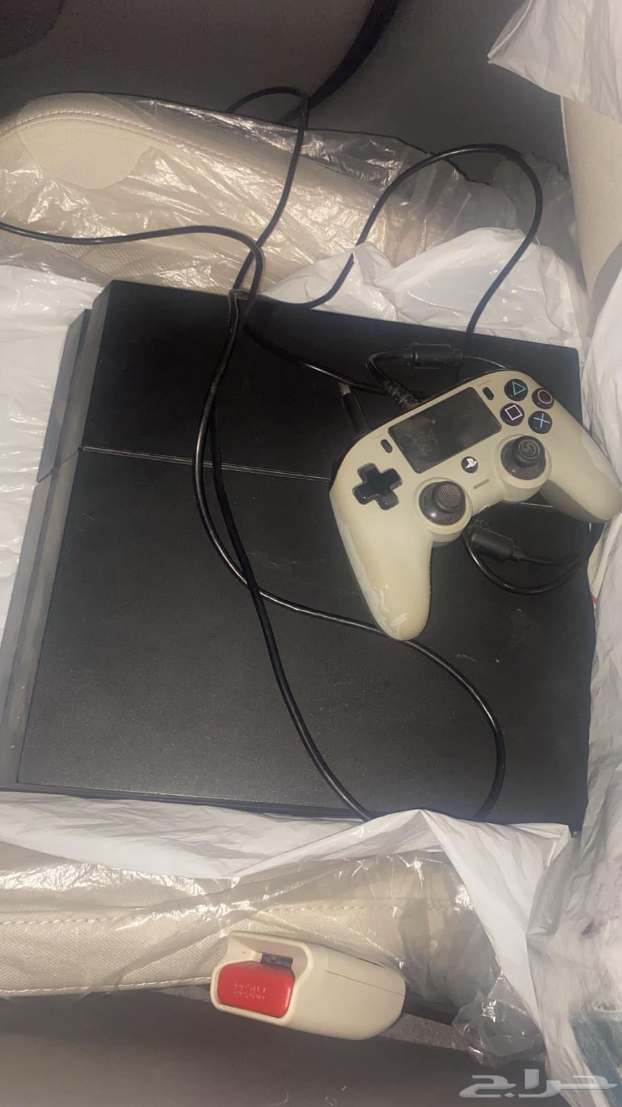 Sony 4 is working but the HD is not working, I don't know what the problem is. With the hand63762758680961110