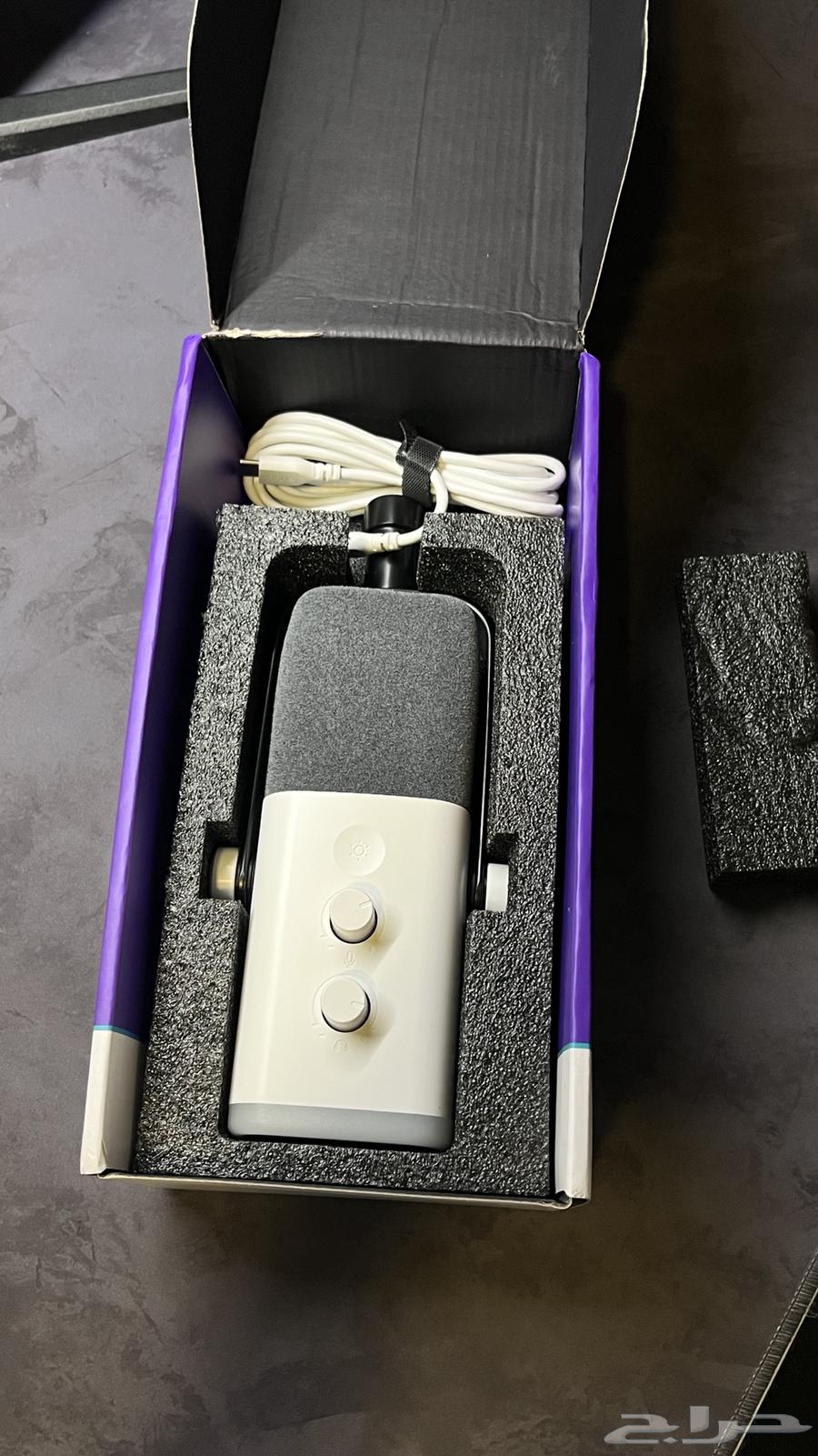 For sale AM8 V-Fine microphone63699632630531112
