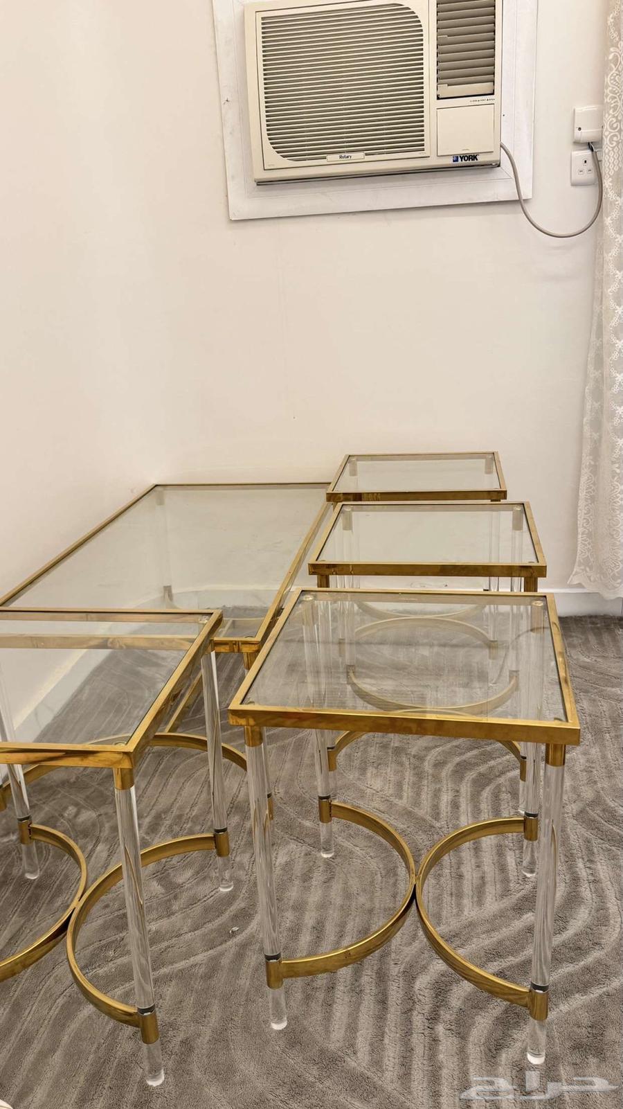 Tables for sale63704298776705110