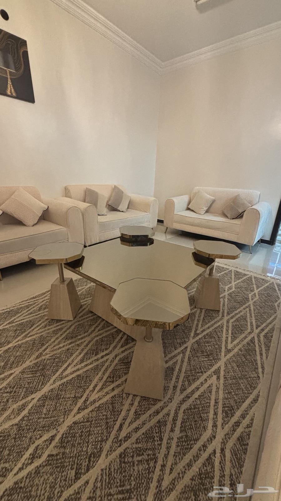 كنب من خمس قطع نضيف جدا  اخو الجديد63702696325633110
