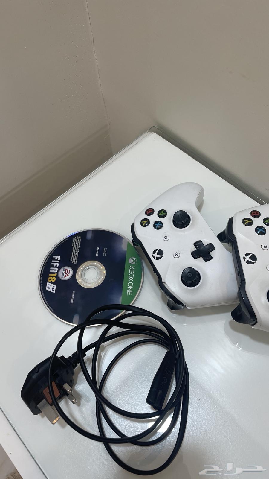 Xbox One S Device63699626478082113