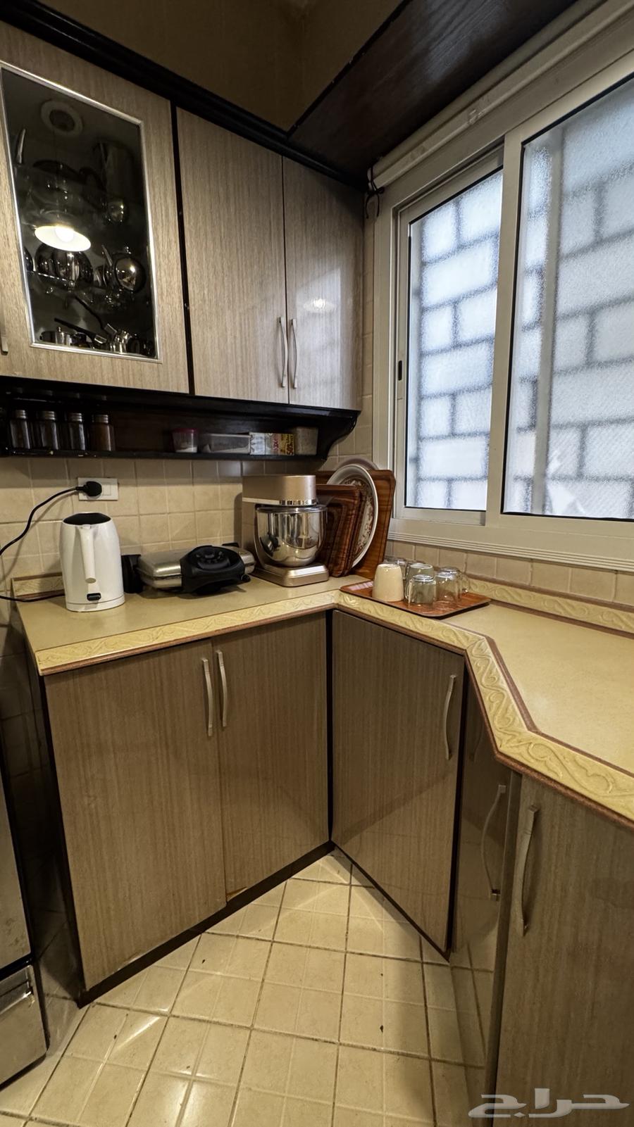 مطبخ متكامل بحالة متميزه - ألمنيوم و MDF63703859367937114