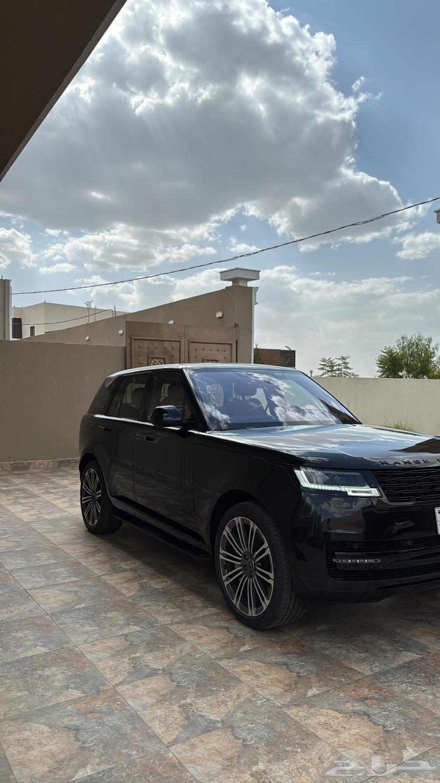 رنج روفر HSE موديل 2023 ( 8سرندل )63771567635713111