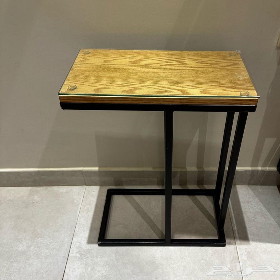Shelves and coffee table63700365902849111