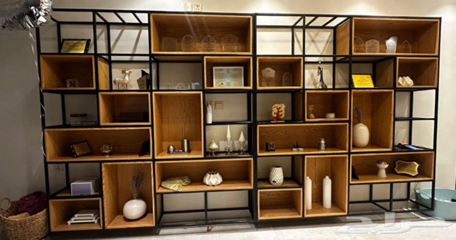 Shelves and coffee table63700365902849112