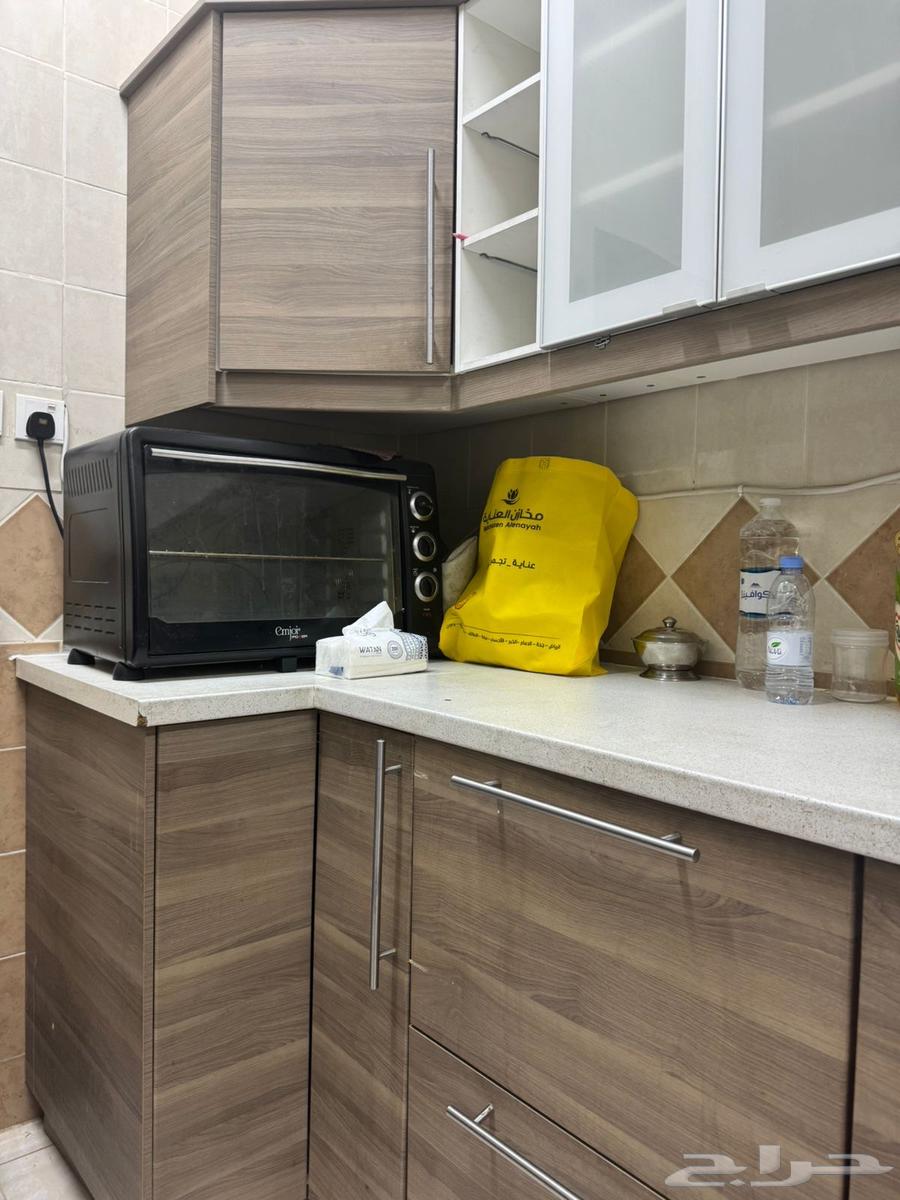 مطبخ شبه الجديد واستعمال نضيف63705653786371114