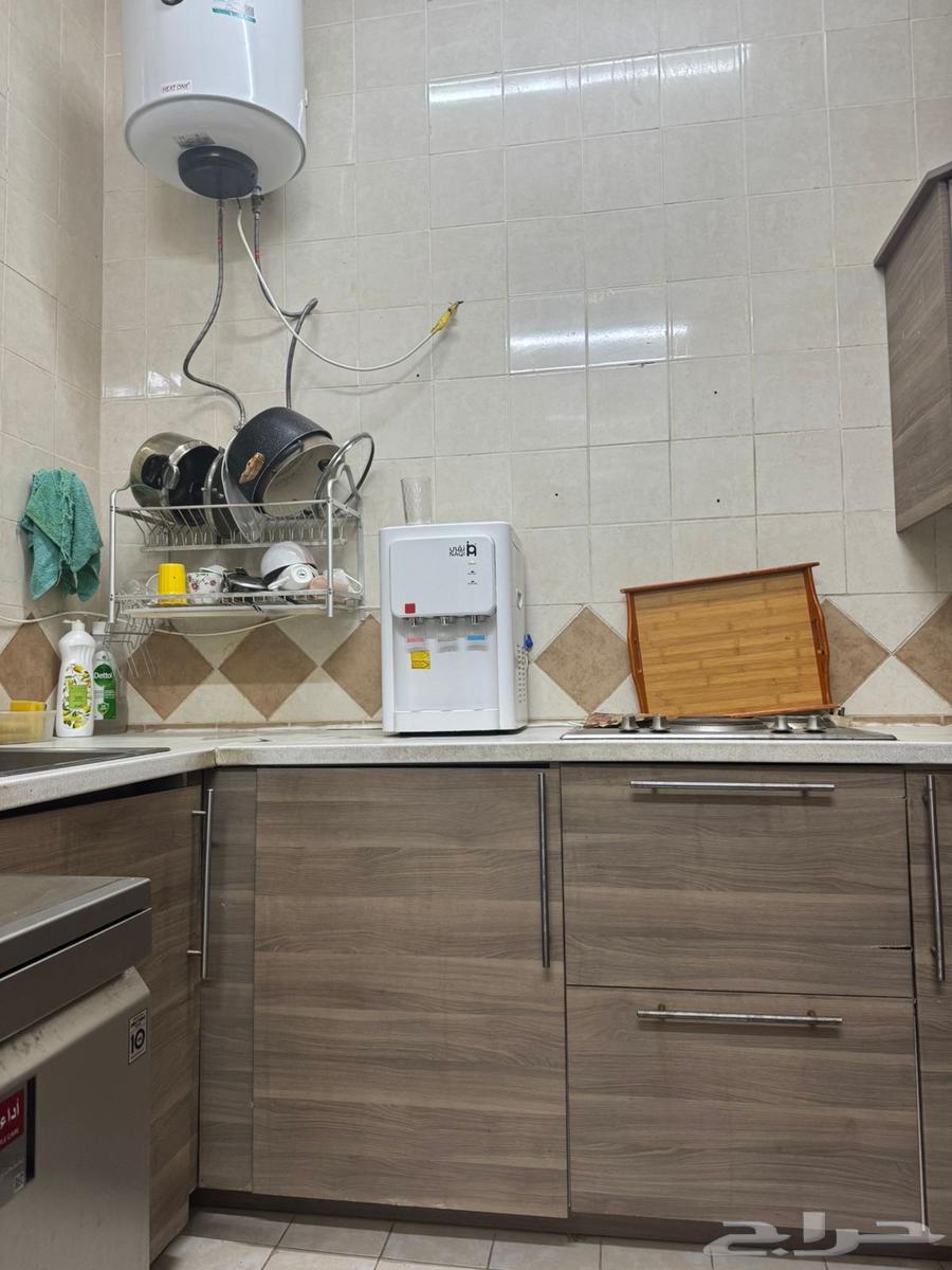 مطبخ شبه الجديد واستعمال نضيف63705653786371112
