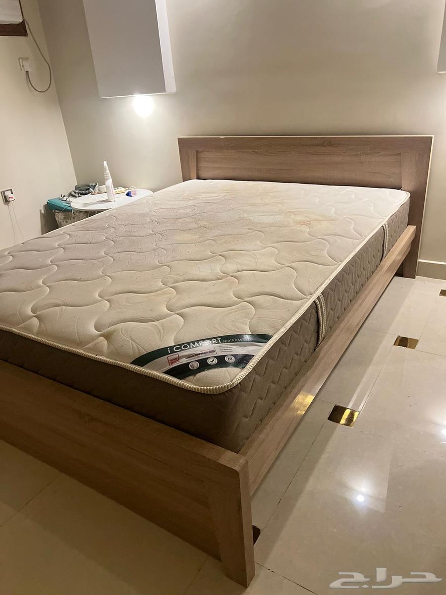 نوم هادئ وأناقة منزلية  غرفة نوم مستعملة للبيع63702335135363113