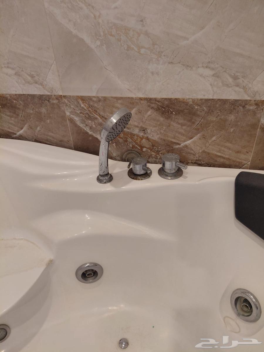 Almost new jacuzzi63699634247555111