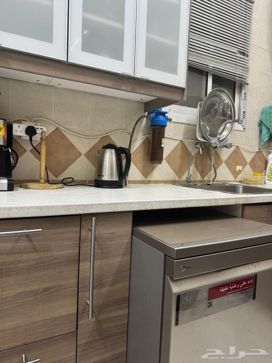 مطبخ شبه الجديد واستعمال نضيف63705653786371113