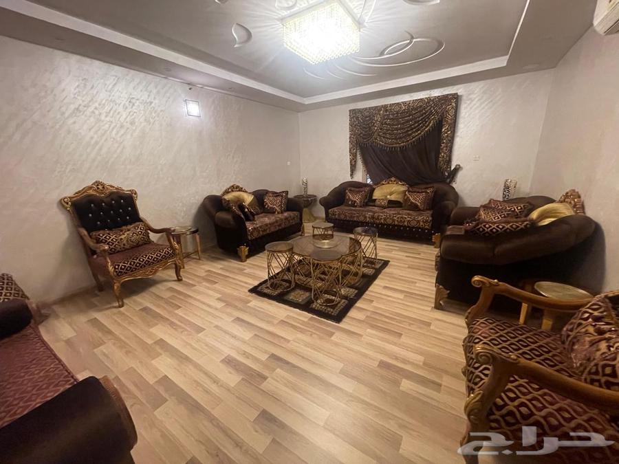 كنب للبيع فخم63703859401730110