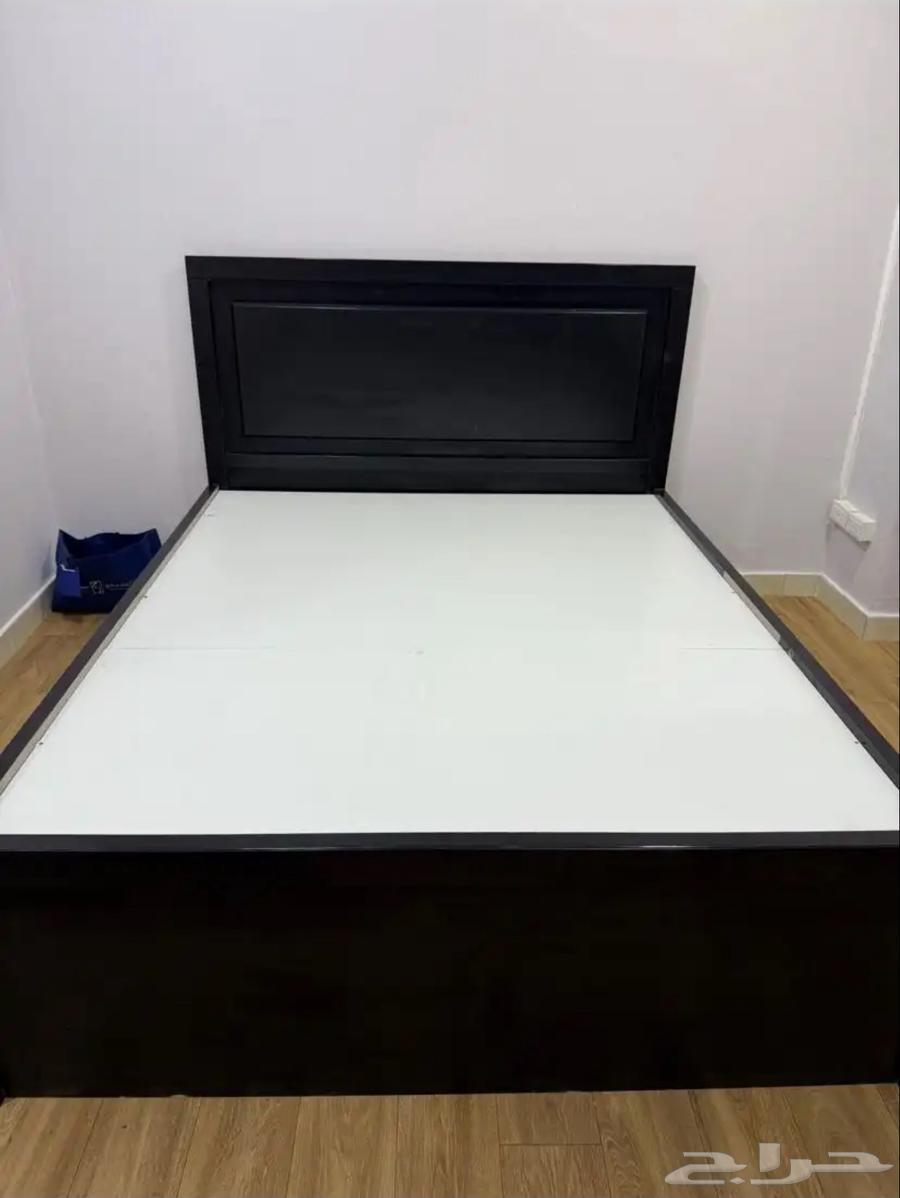 للبيع سرير بليد و2 كمدينة مخفي63700550435585110
