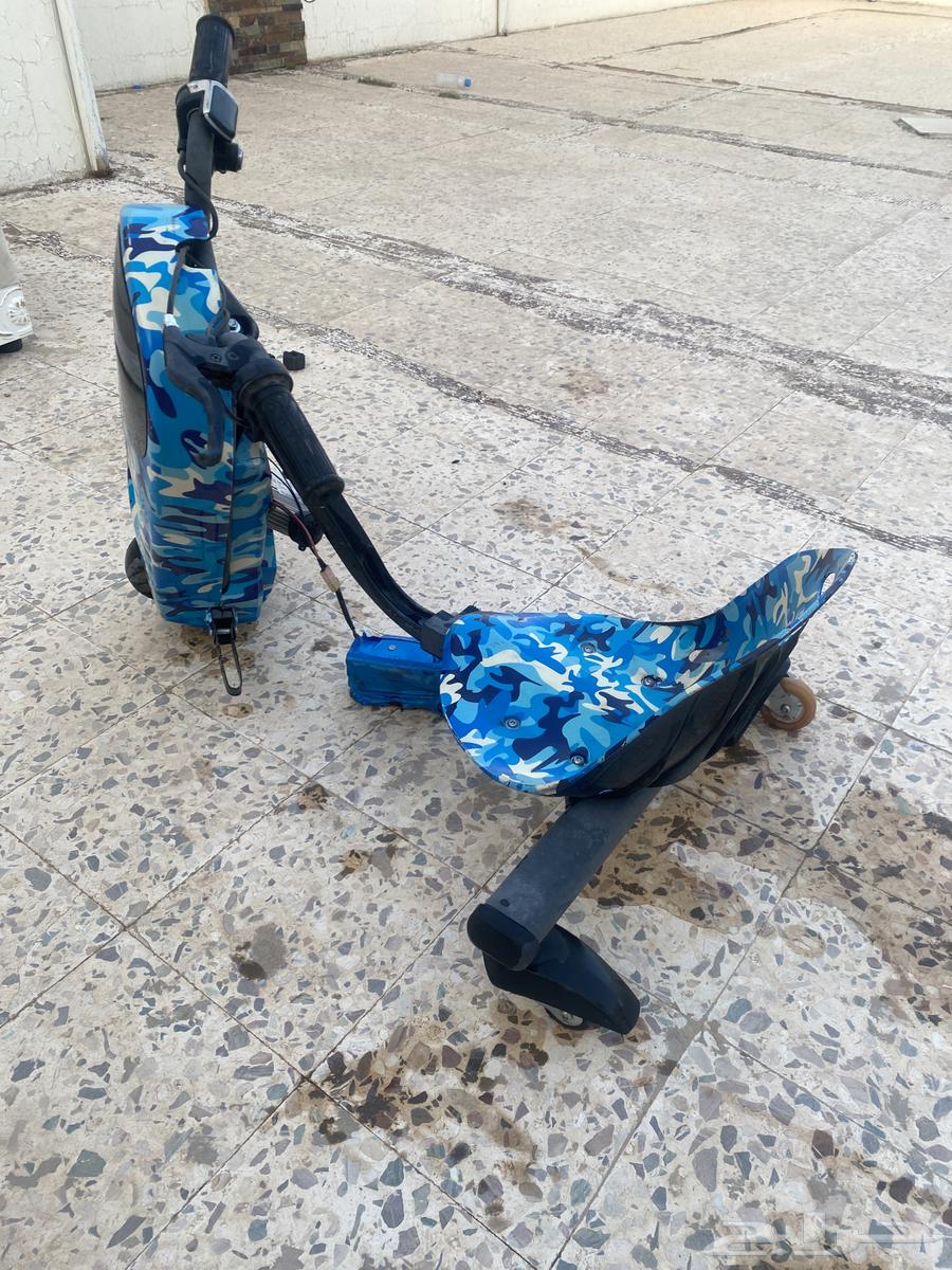 Let me show you a Draft scooter, it's in good condition but doesn't come with a key or charger63702970436227113