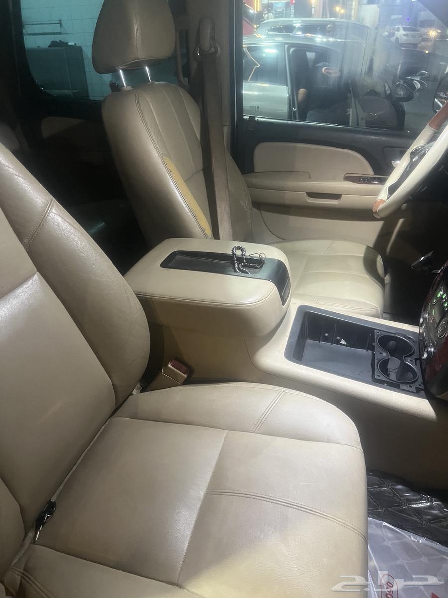 2008 Tahoe car, damaged, full agency specification, Saudi, with opening63728220934275114