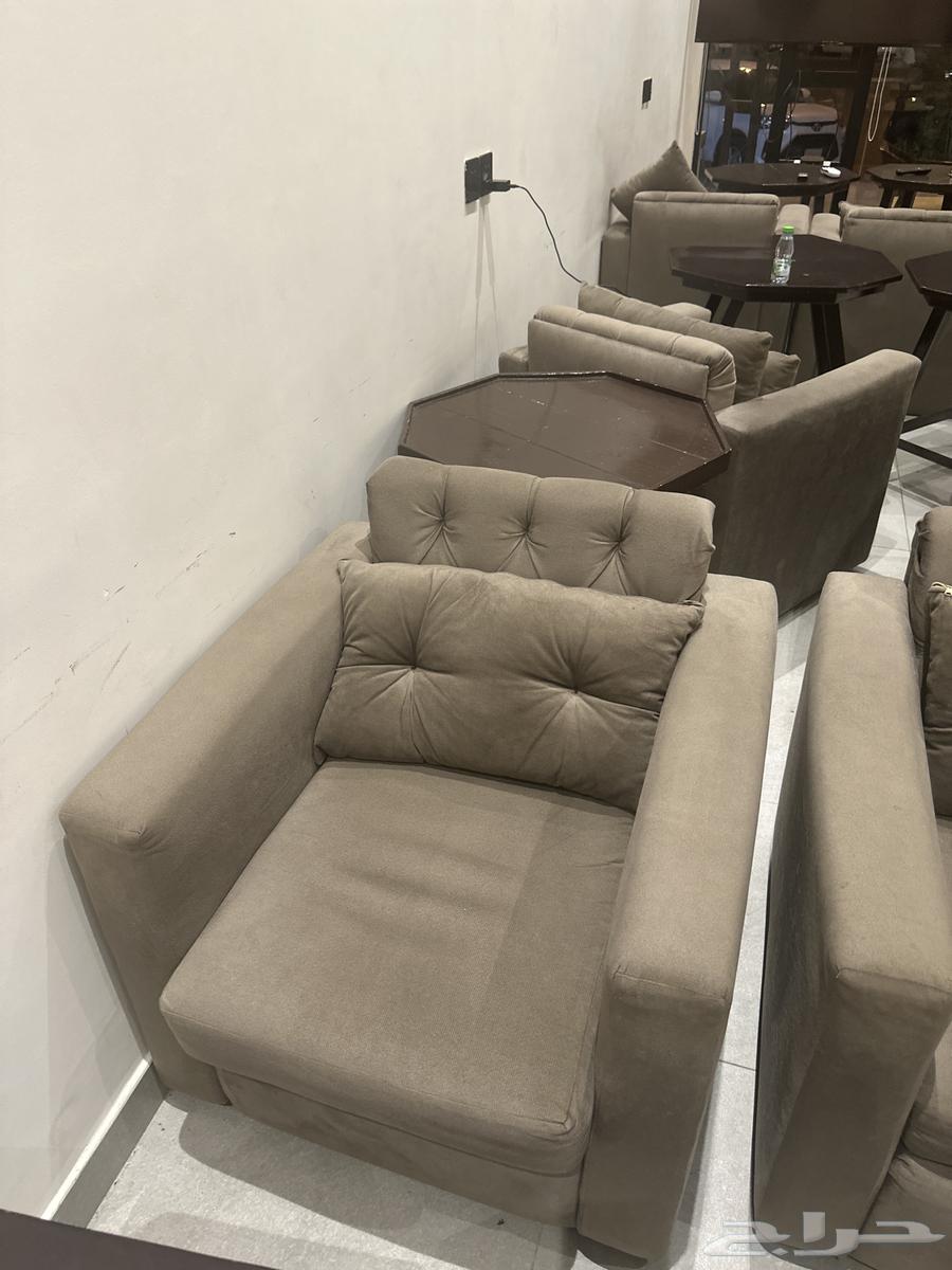 بيع كراسي وكنب وطاولات كافي كامل 10كنب 27 كرسي خشب 12طاوله63704748438913110