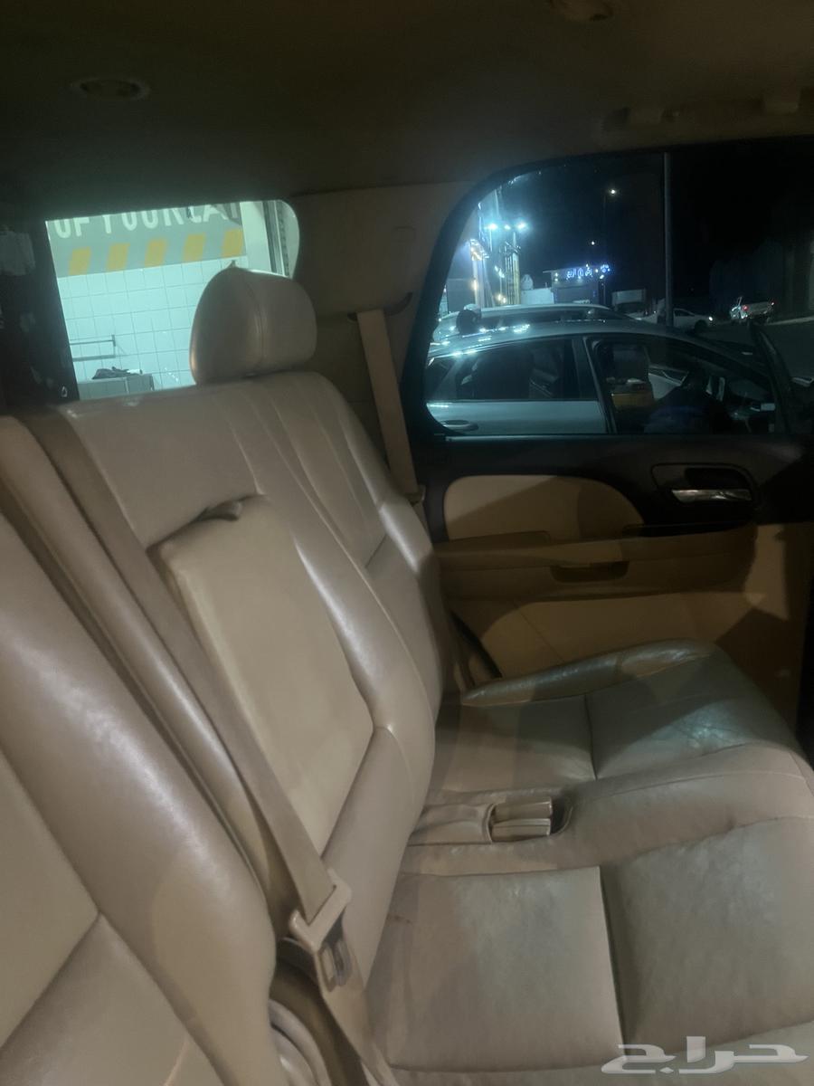 2008 Tahoe car, damaged, full agency specification, Saudi, with opening63728220934275113
