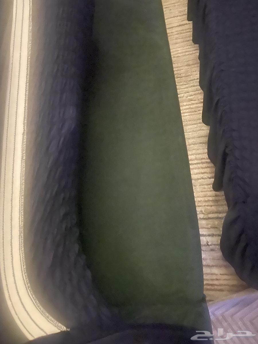 2-piece green sofa set, like new with cover63704211798402111