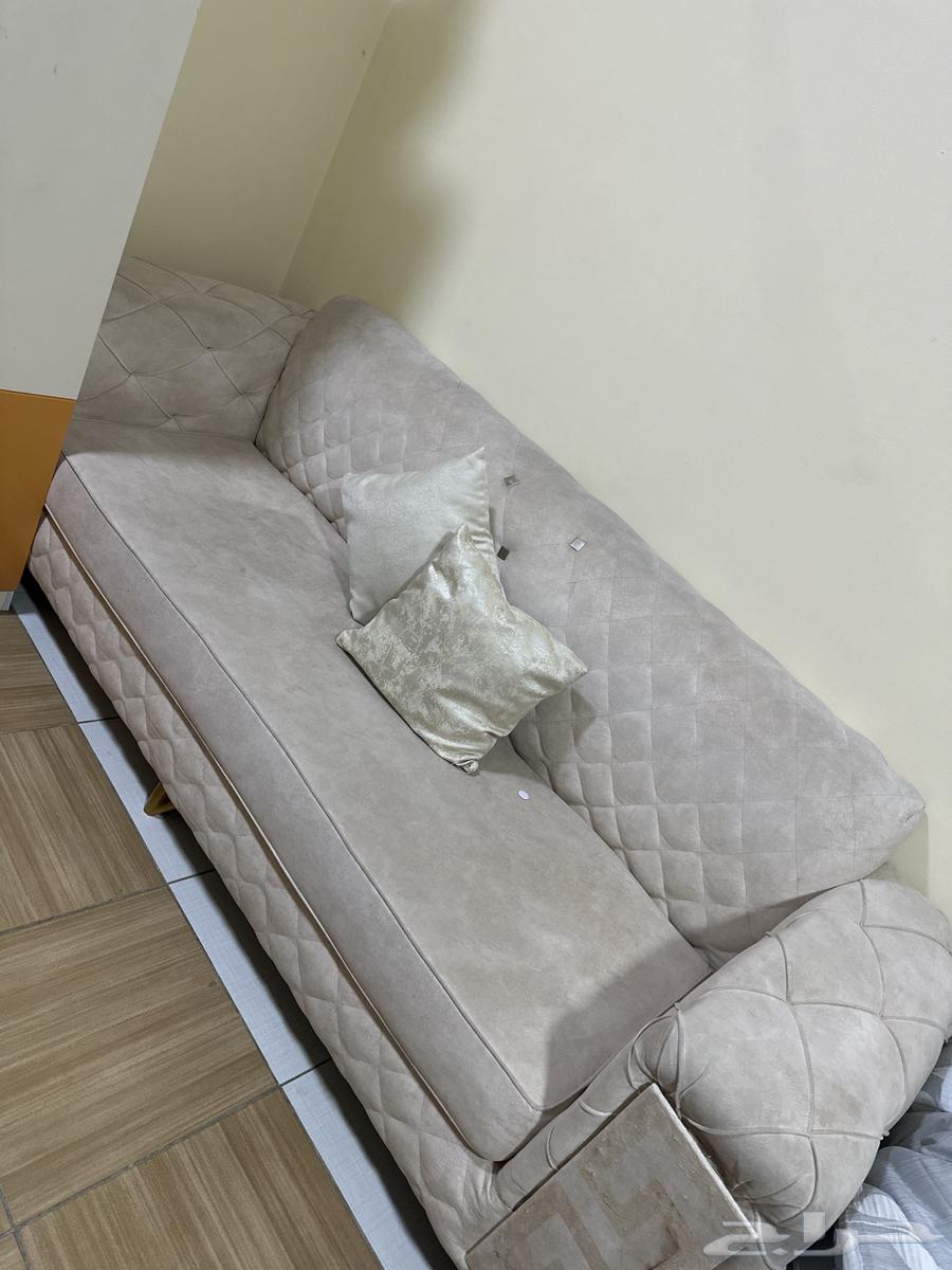1 sofa for 3 people, 2 sofas for 2 people, 2 chairs for 1 person63702790987521111