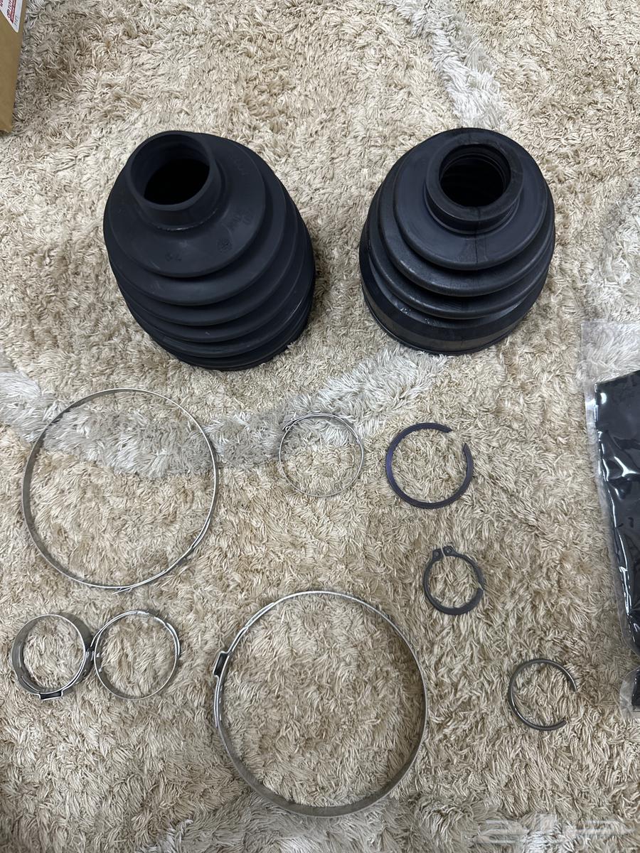 Avalon front right inner and outer leather set, one left included63778505180929111