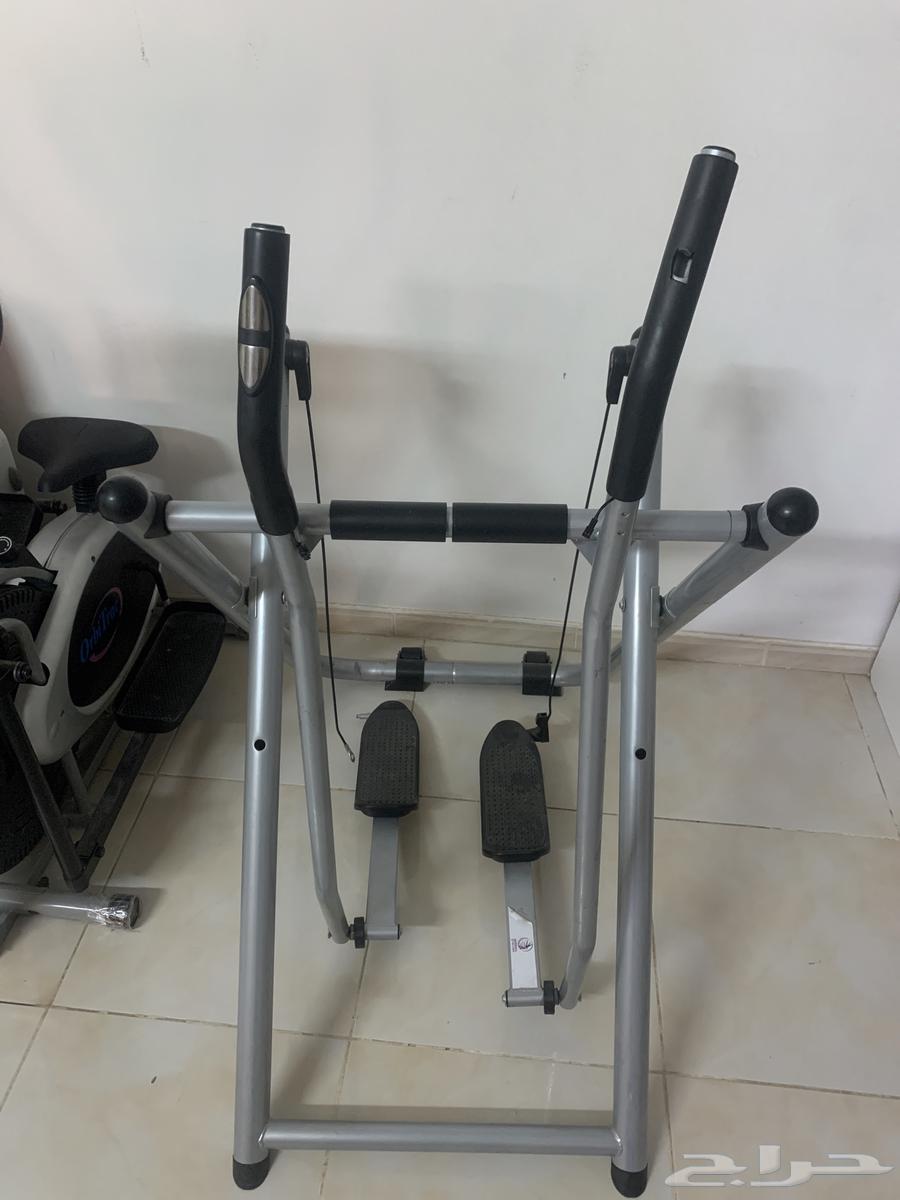 للبيع جهاز رياضيه (مكسور من عند الرجل)63701327123330110