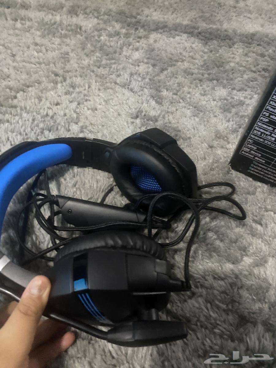 Headphones63699623324547112