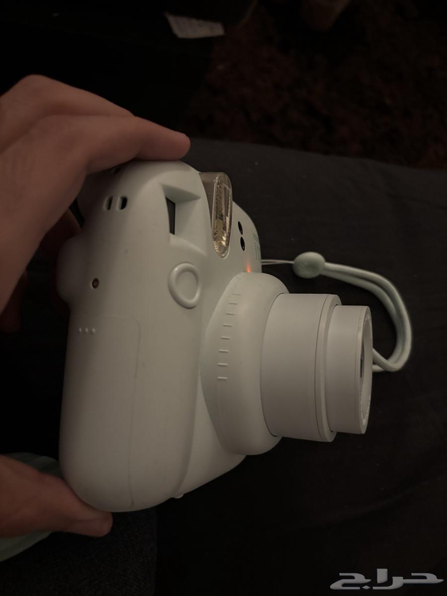 Instant camera63699619730050112