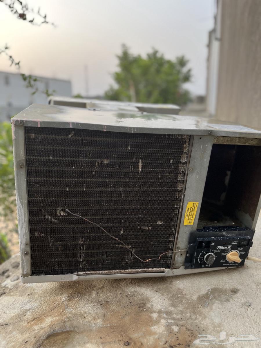 مكيف شباك مستعمل63702970607105110