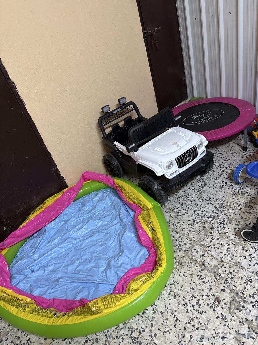 New electric car, inflatable, and swimming pool for sale, reason for sale is relocation63699534198915110
