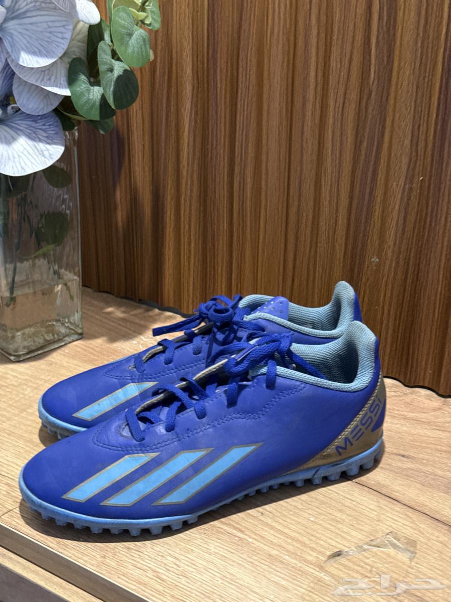 Adidas Messi shoe, authentic, used for only one month63699533443714111