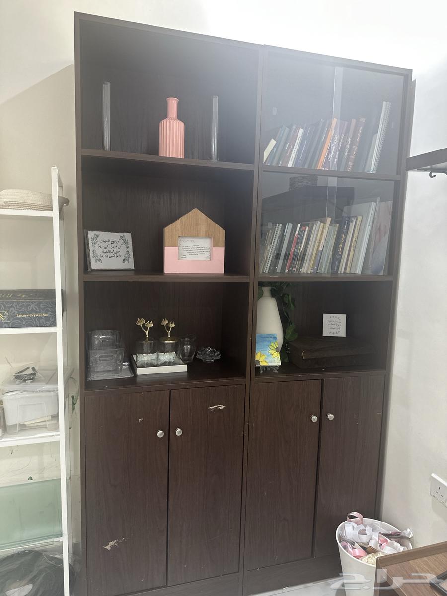 مكتبة خشب بني ساكو63699534264835111