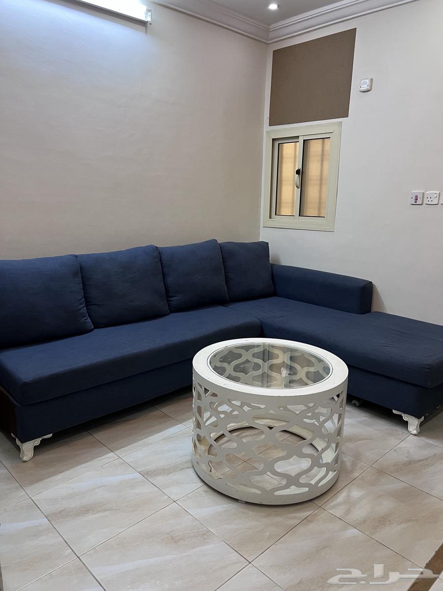 كنب L نظيف للبيع  طاوله المستعجل ب40063700183418883111