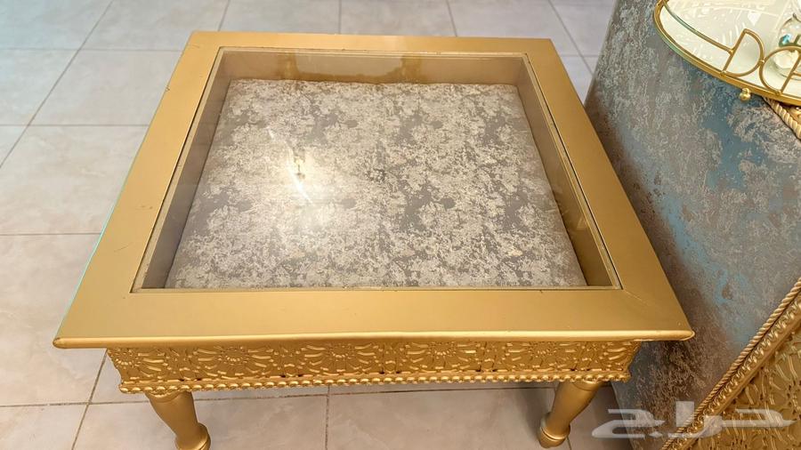 كنب تركي مع السجاد والنجف شبه جديد63701790395778113