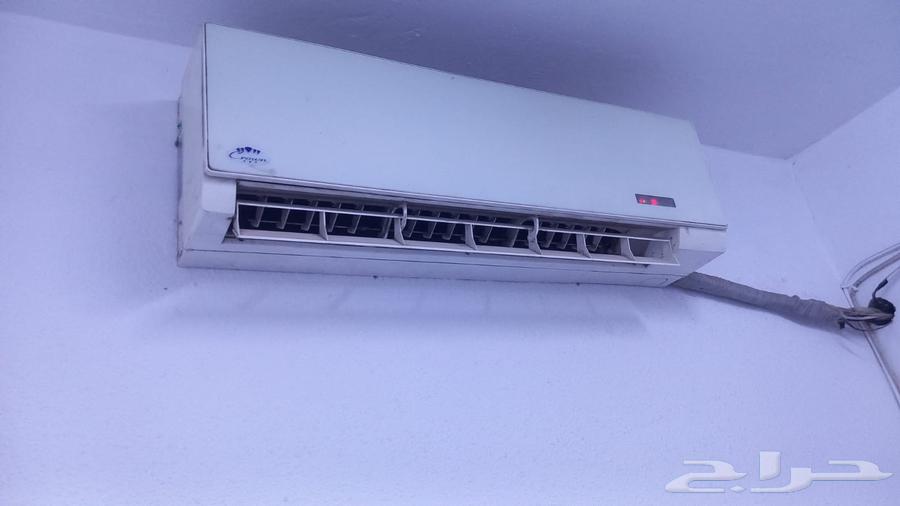 للبيع مكيف سبليت شغال بس تبريده ضعيف يحتاج فريون تقريبا63703677645825112