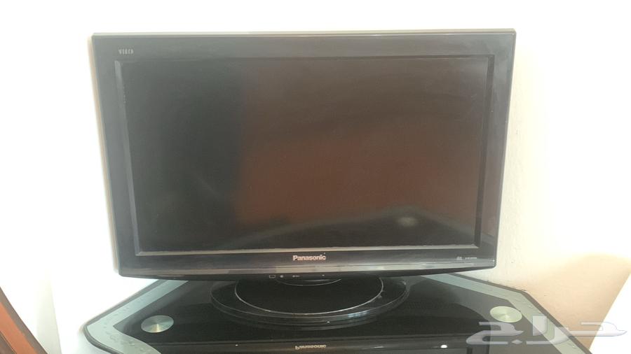 Panasonic TV, clean and new but without remote63699636613378110