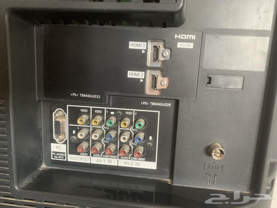 Panasonic TV, clean and new but without remote63699636613378112