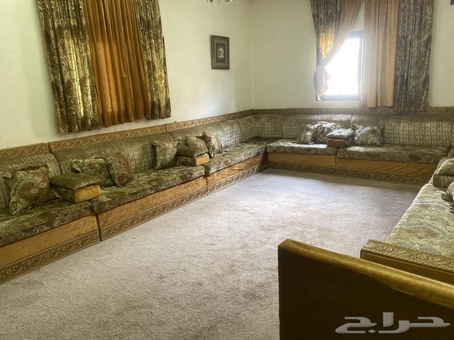 كنب وستائر بيع مستعجل63699633939842111