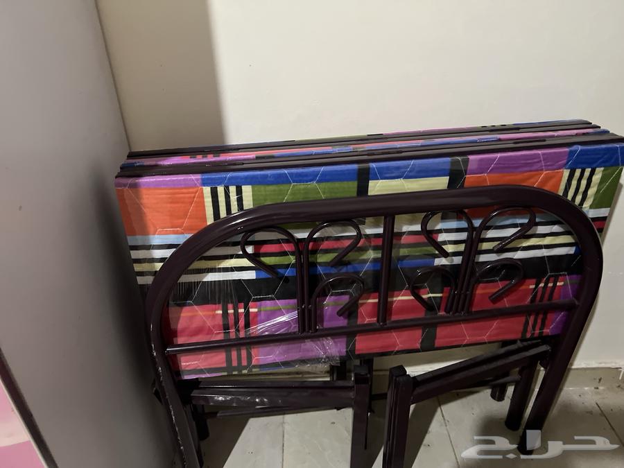 سرير حديد اخو الجديد وطقم كنب63704748216578110