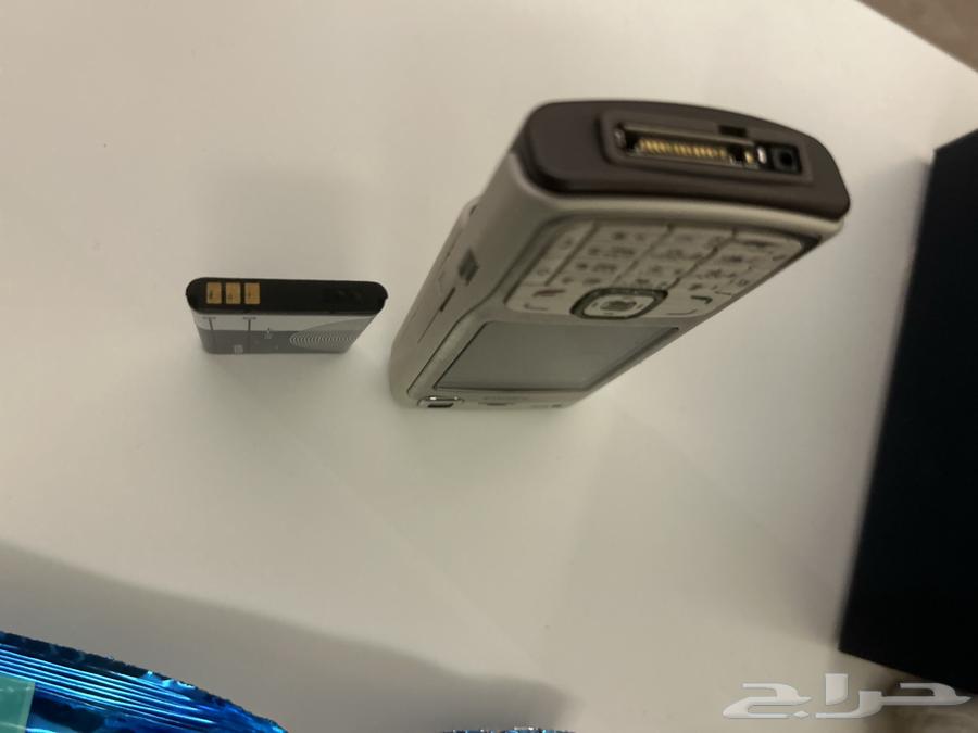 Nokia N70 device and two BlackBerry devices63699534219779110