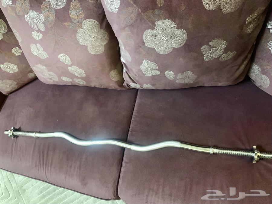 Long curved iron bar in brand new condition63701222841987112