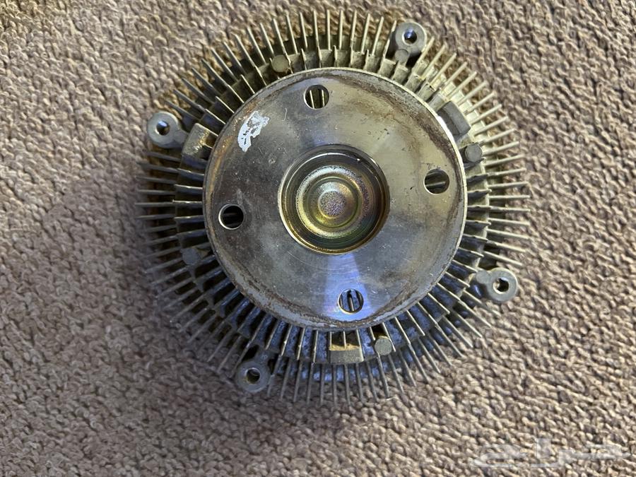 For sale, a 2015 Ddsan radiator fan, seems to be original, red color63763439802627113