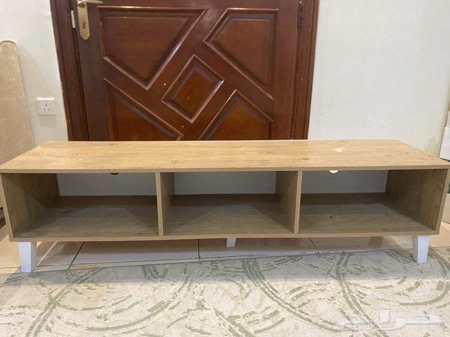 طوالة تلفزيون مستخدمه63699634439811111