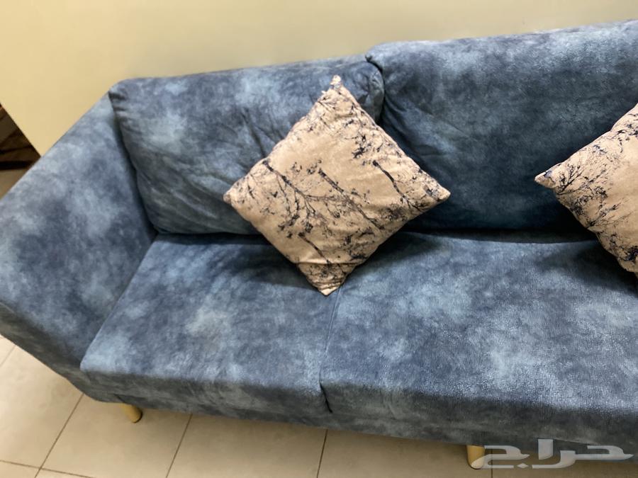 L-shaped sofa and poufs63703767281539112