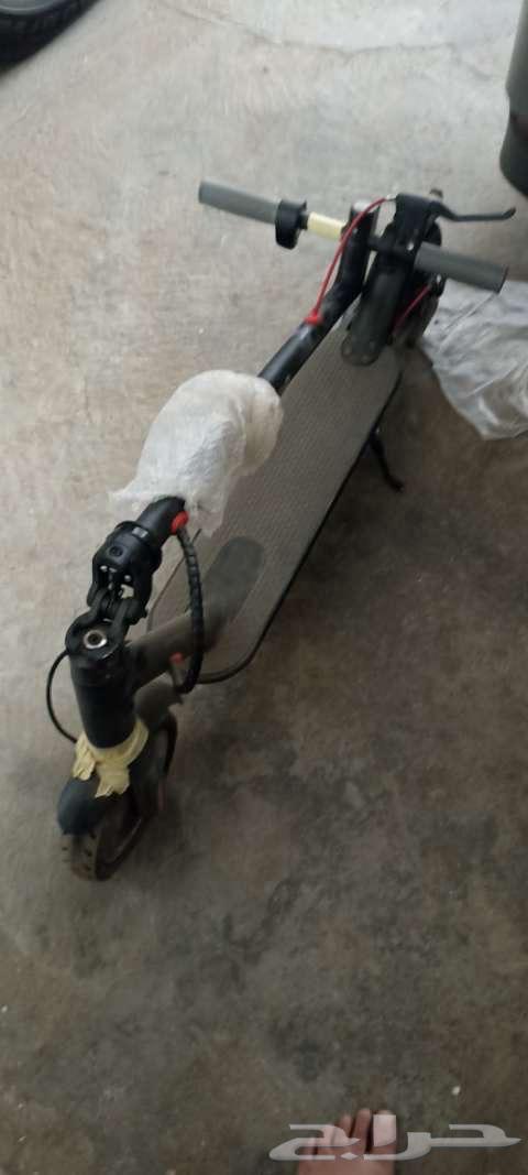 A clean scooter, brand new, used only once63699908355970111