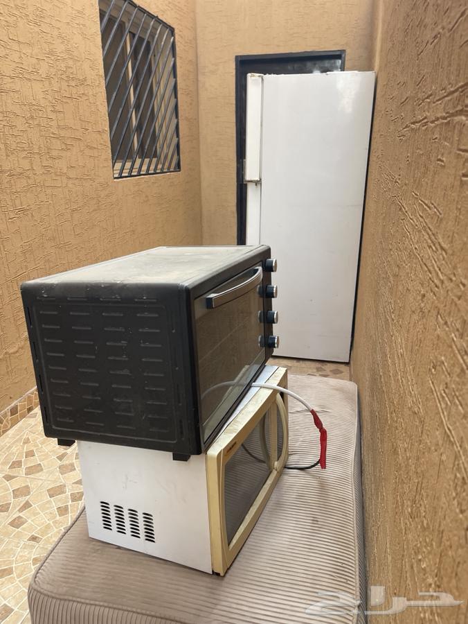 ثلاجه ومايكرويف وفرن كهربائي للبيع63702152248833111