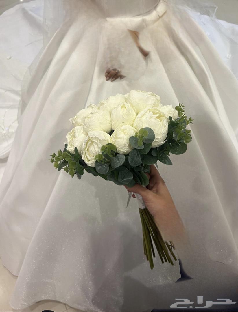 فستان زواج مع الطرحة والمسكه للبيع63699997693313110